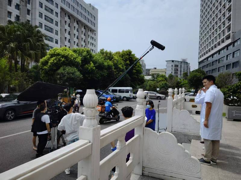 五家渠市广告片拍摄公司低成本实现高规格制作的诀窍